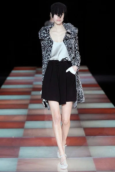 Look 8